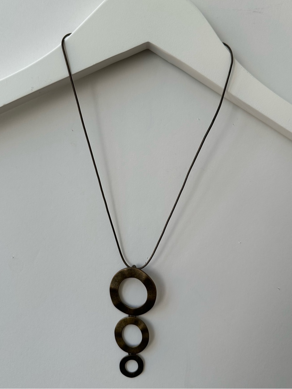 Vintage Antique Bronze Three-Ring Metal Pendant Necklace - 12 1/2" long